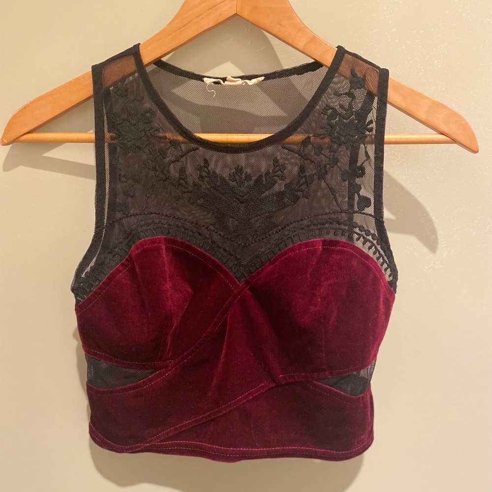 Urban outfitters size S velvet crop top